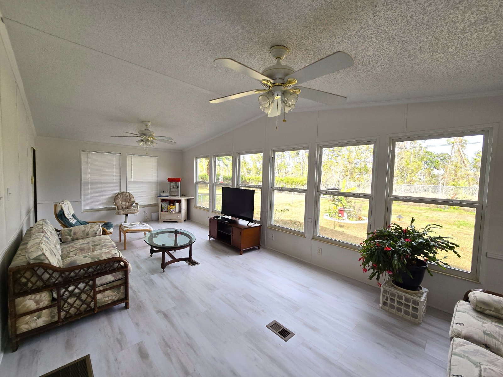 2/2/CP Available 2/1/26 In Brookridge 55+ Community! property image