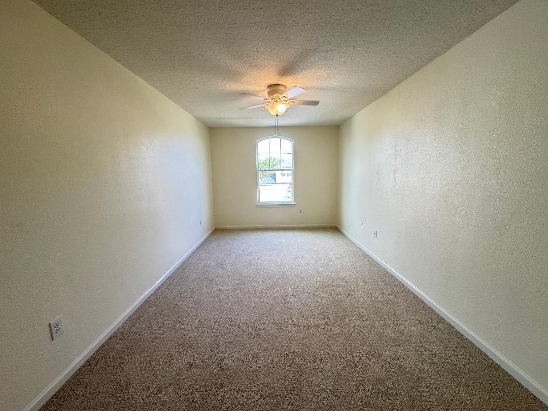 Gorgeous 4/2.5 Fenced Home property image