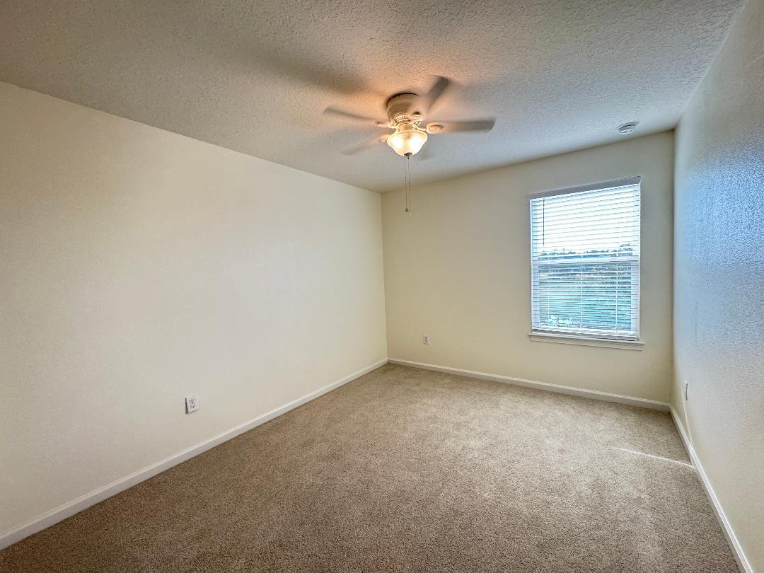 Gorgeous 4/2.5 Fenced Home property image