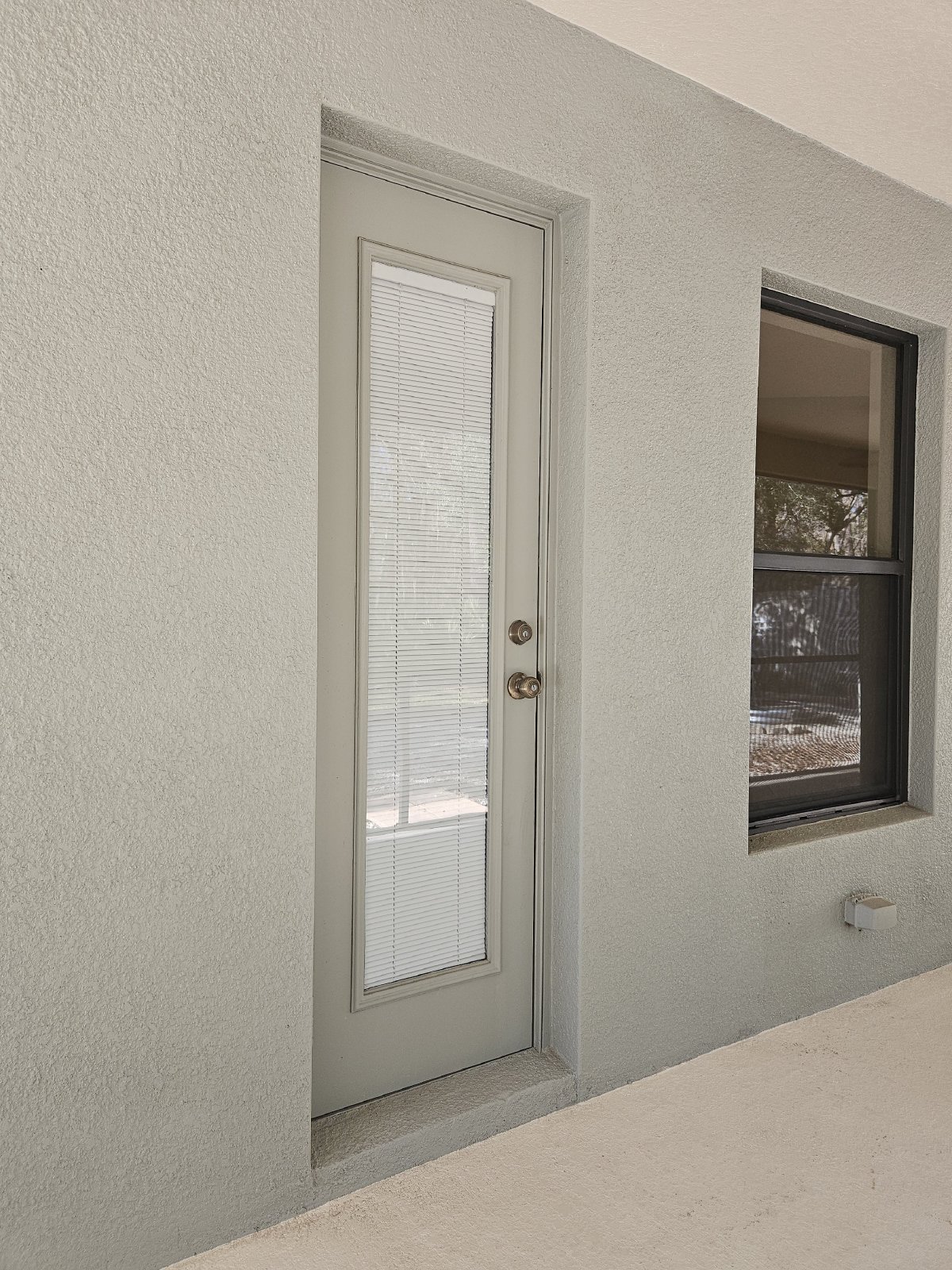 5 Bedrooms + Office / 3 Bathrooms / HUGE Lanai property image