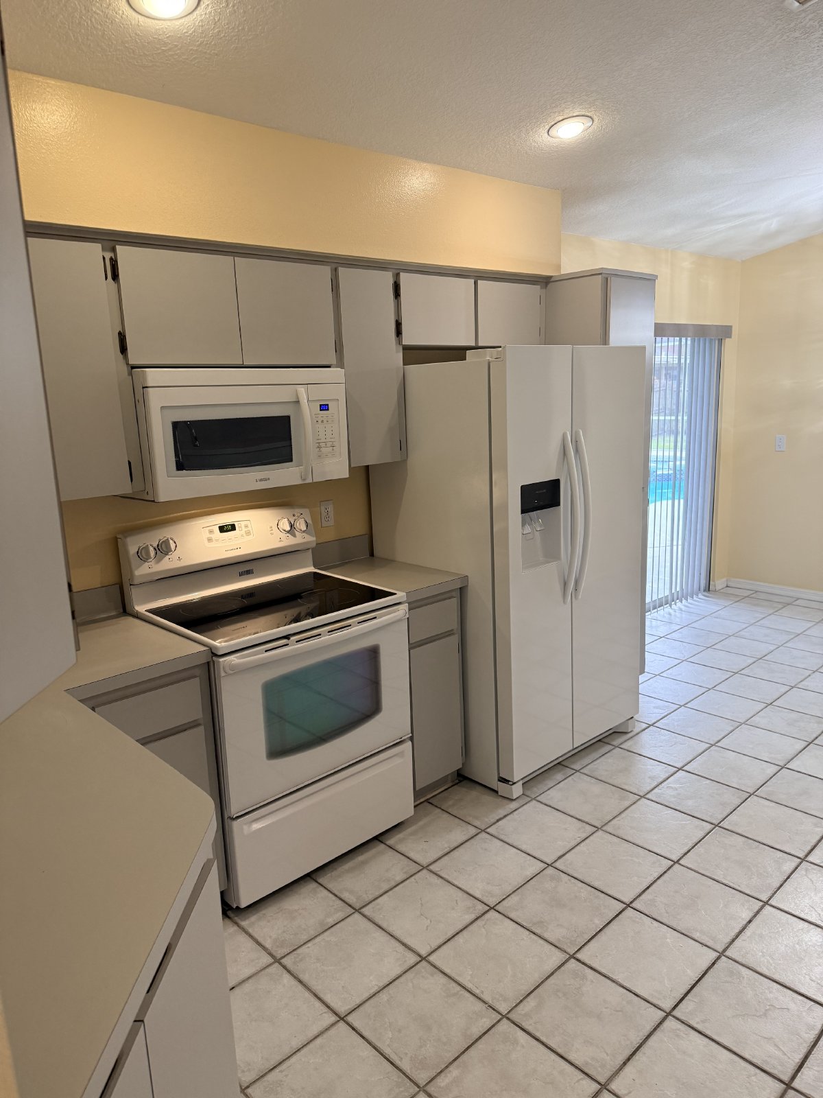 Gorgeous 4/2/2 Pool Home With Wood Floors On 1/2 Acre property image