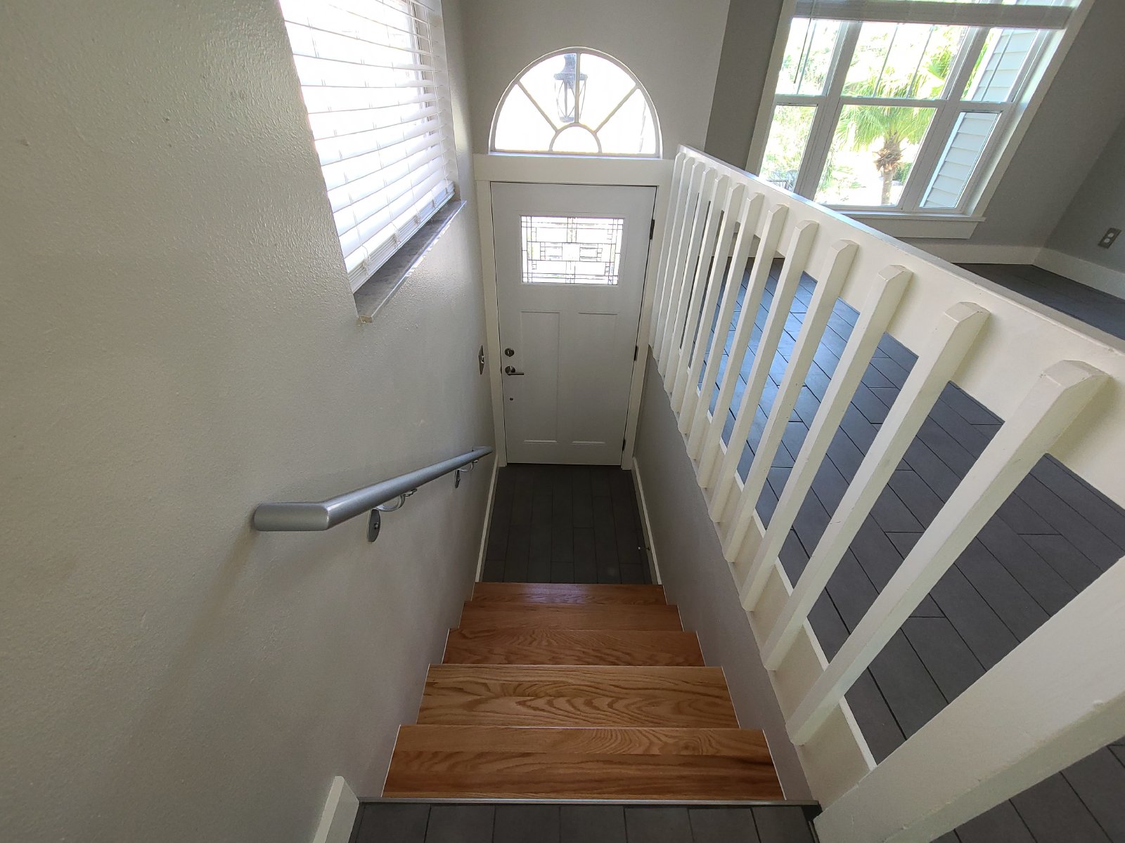 Beautifully Remodeled 2/2/2 Townhome property image