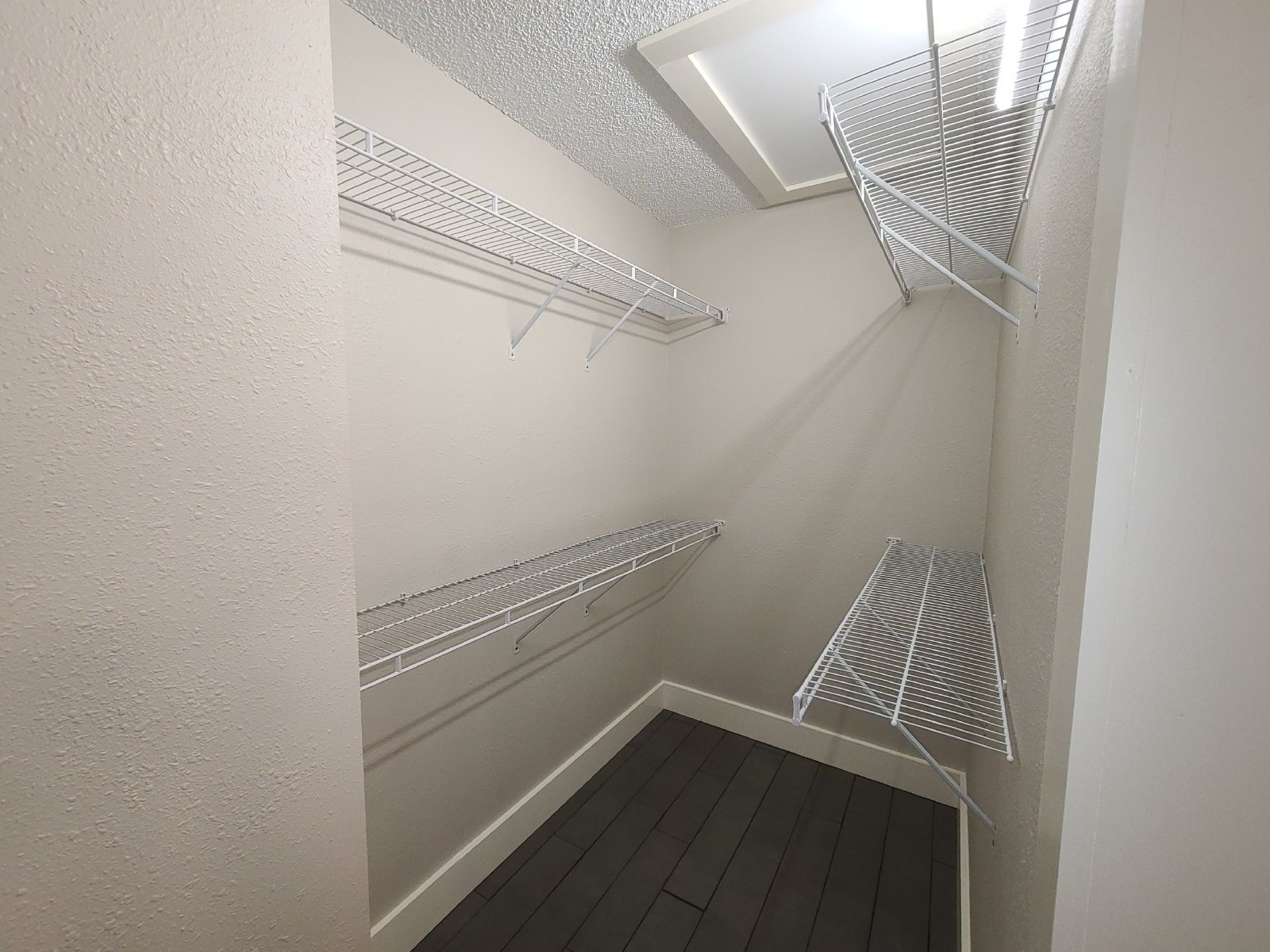 Beautifully Remodeled 2/2/2 Townhome property image