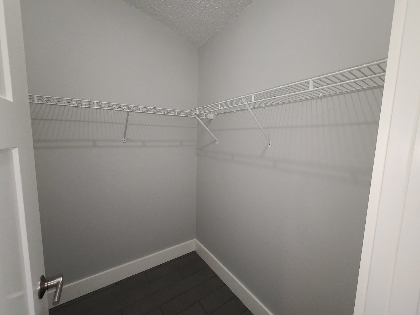 Beautifully Remodeled 2/2/2 Townhome property image