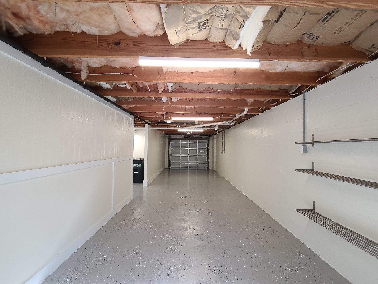 Beautifully Remodeled 2/2/2 Townhome property image