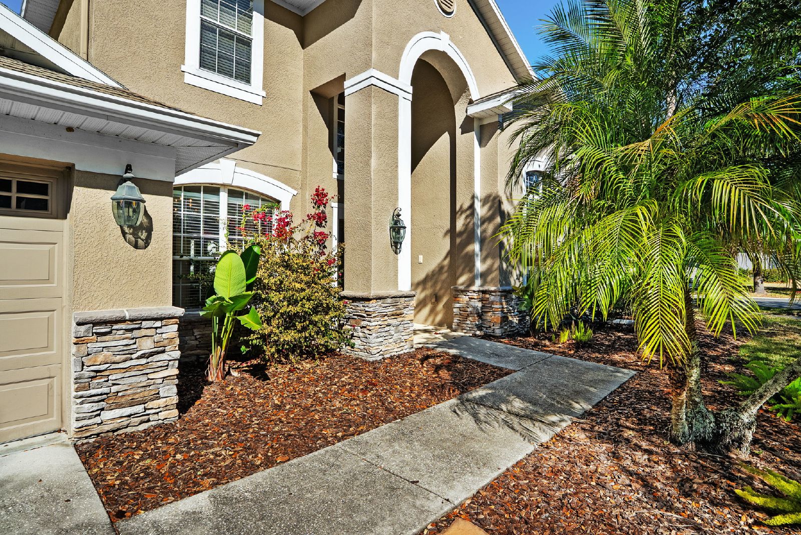 4 Bedroom 3 1/2 Bath 3 Car Garage Home In Buckingham At Tampa Palms property image