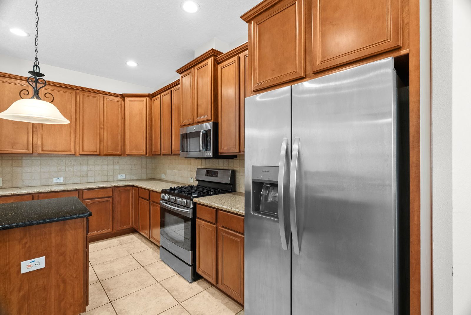 4 Bedroom 3 1/2 Bath 3 Car Garage Home In Buckingham At Tampa Palms property image