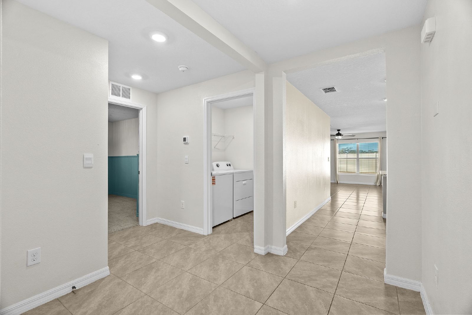 First Time Rental 4 Bed 2 Bath Fenced In Yard property image