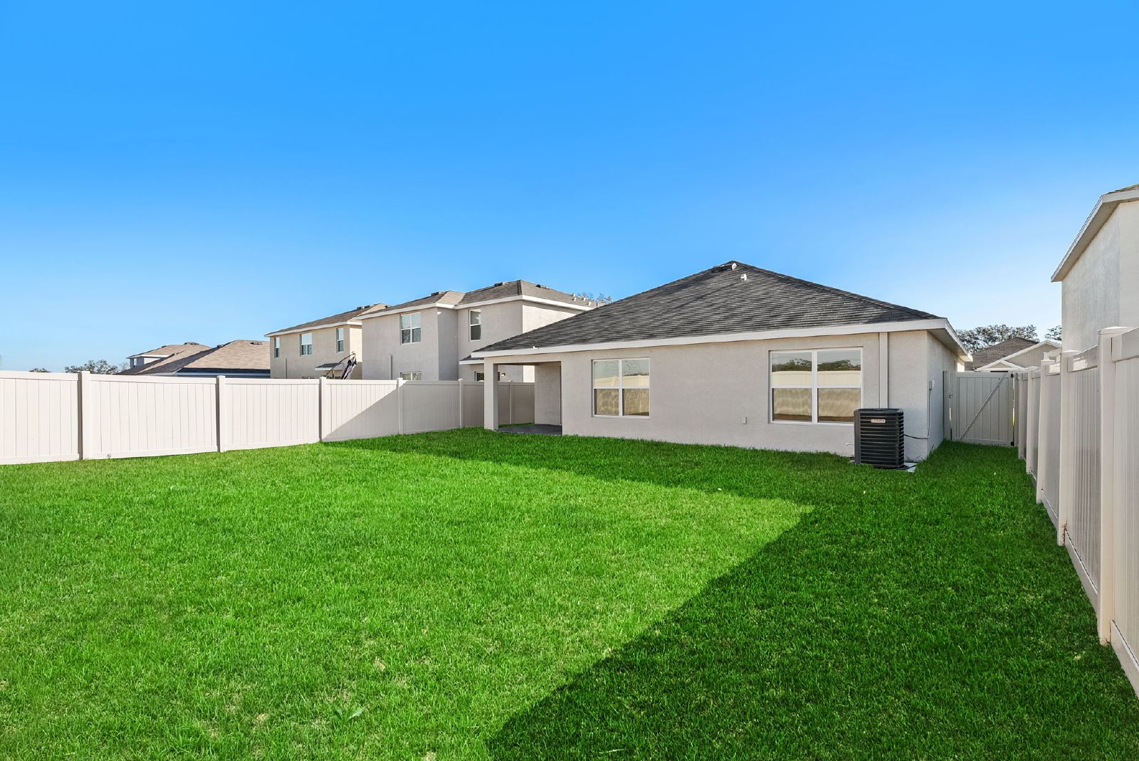 First Time Rental 4 Bed 2 Bath Fenced In Yard property image