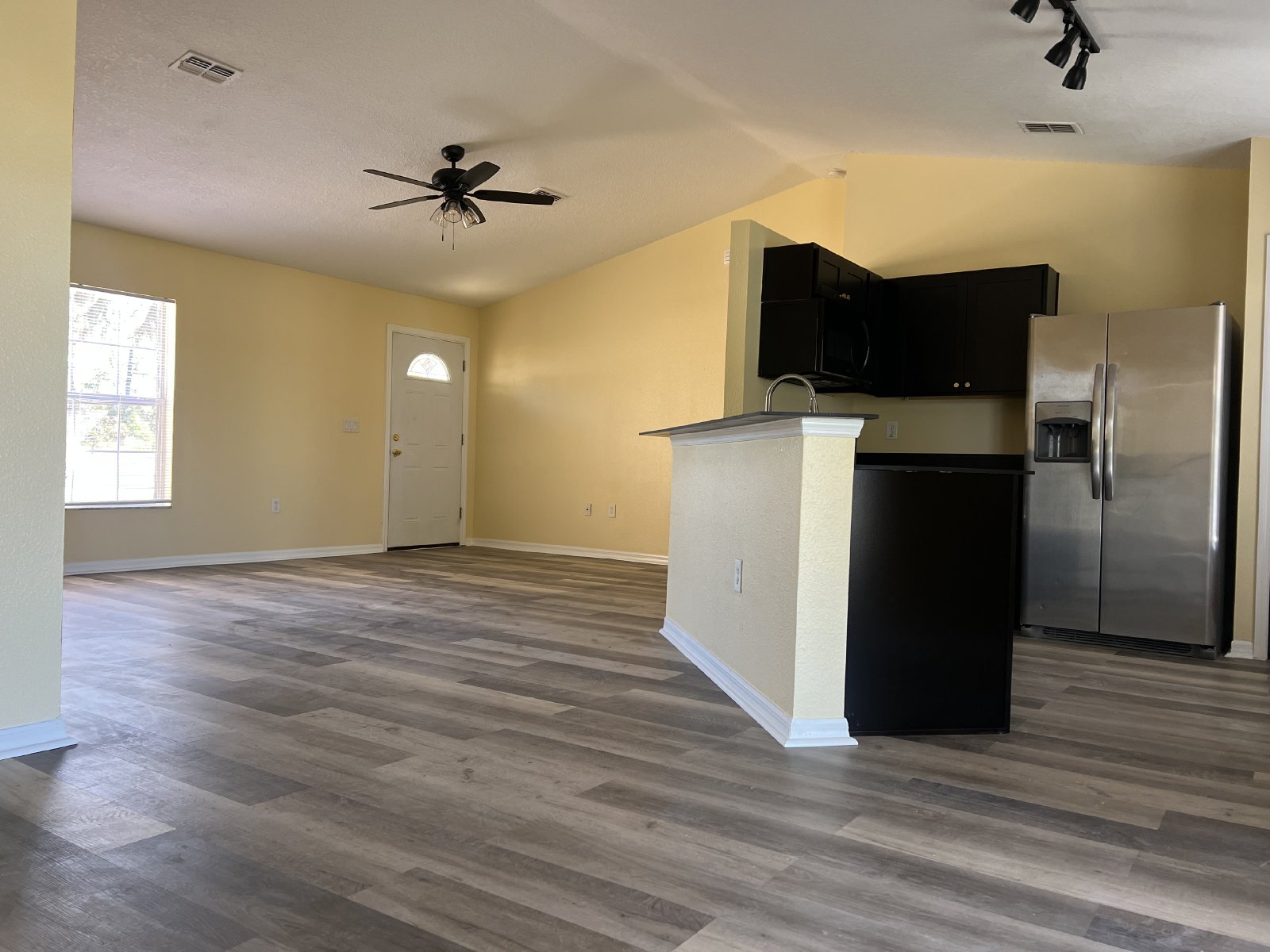 Beautifully Remodeled 3/2 In Spring Hill property image