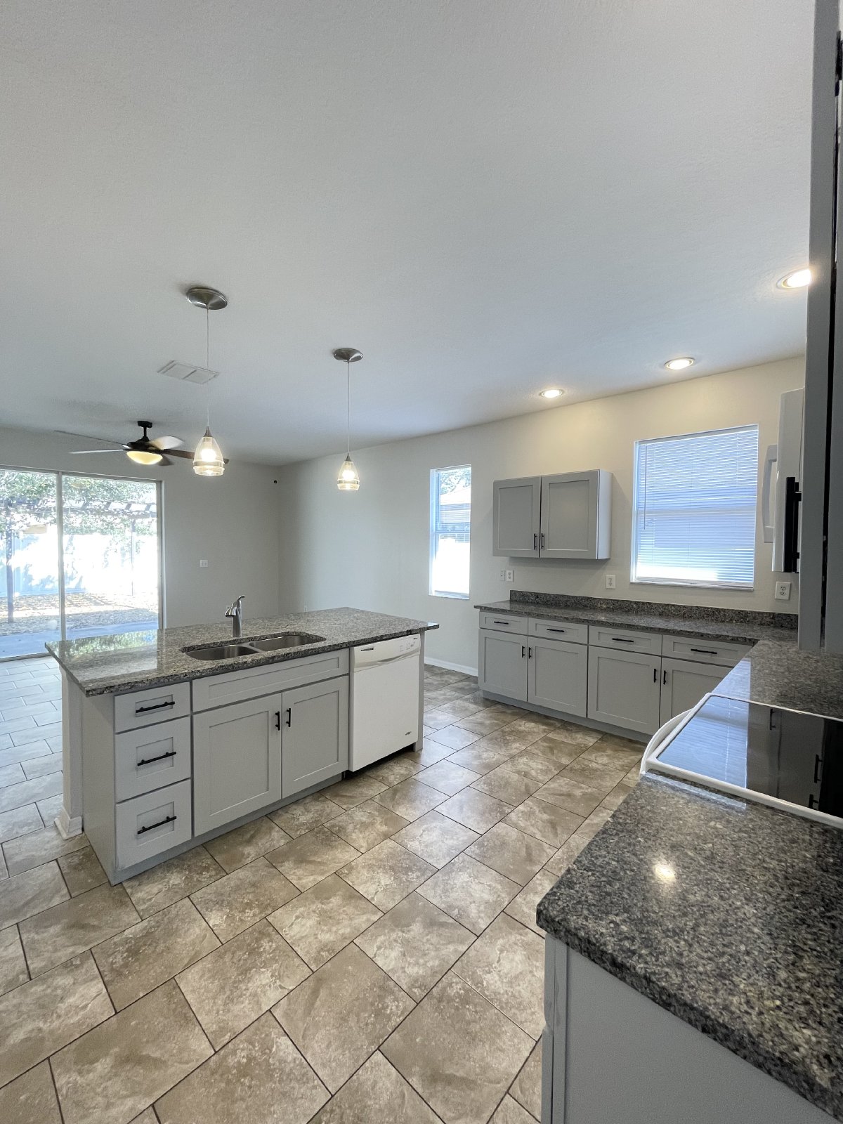 Move-In Ready 4 Bed, 2 Bath Home In Land O Lakes property image