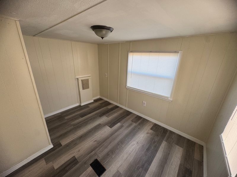 Adorable 2 Bed 1 Bath Mobile Home In Hudson property image