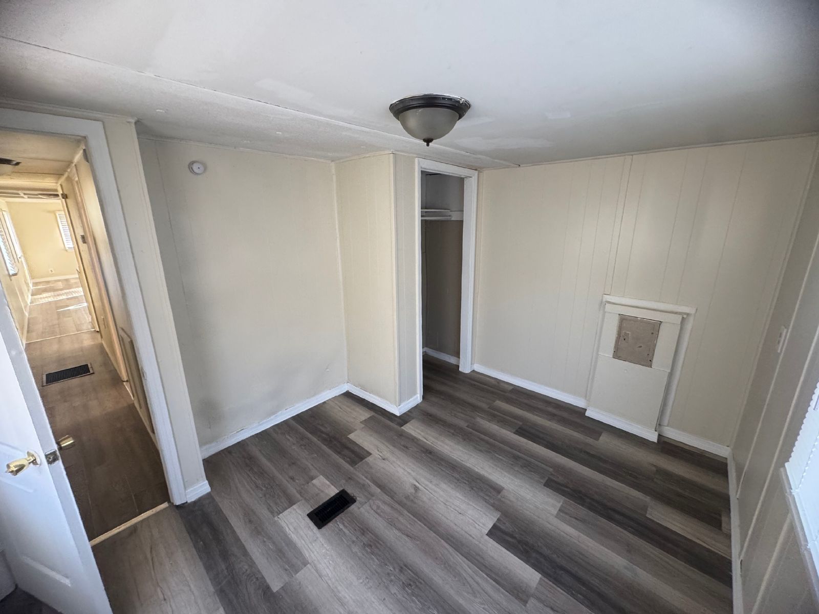 Adorable 2 Bed 1 Bath Mobile Home In Hudson property image