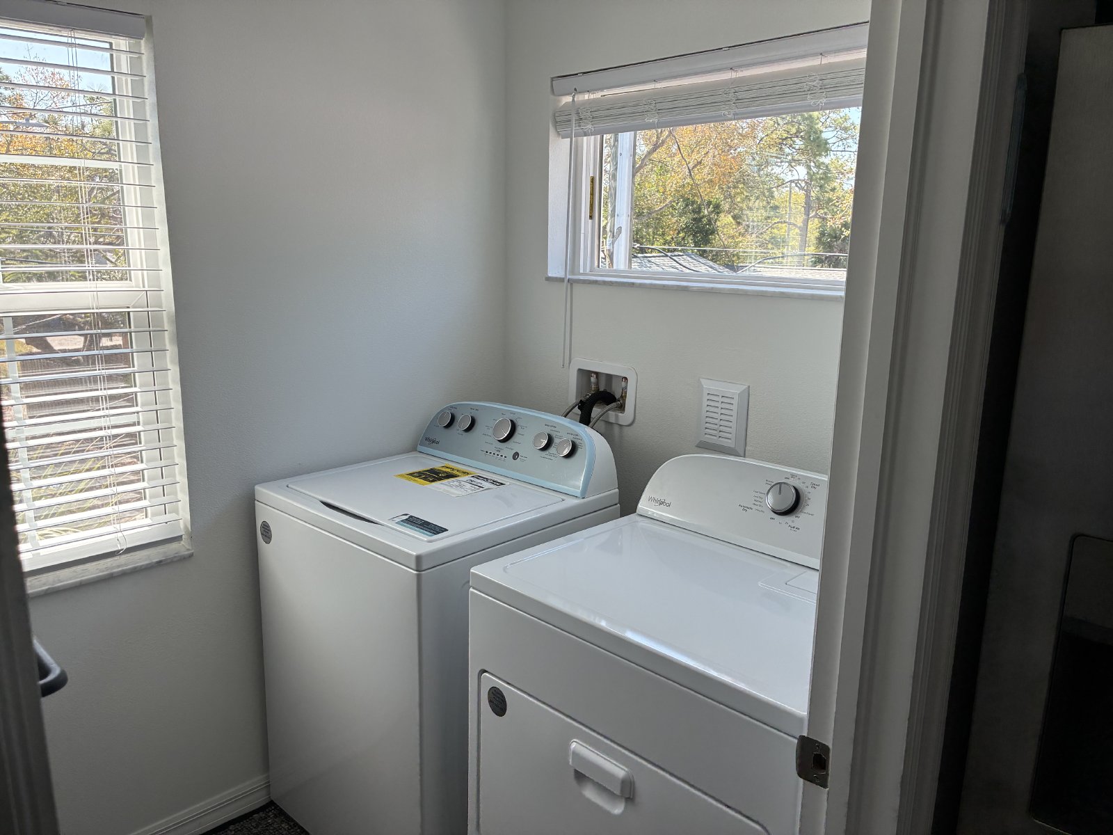 Adorable 1/1 Garage Apartment property image