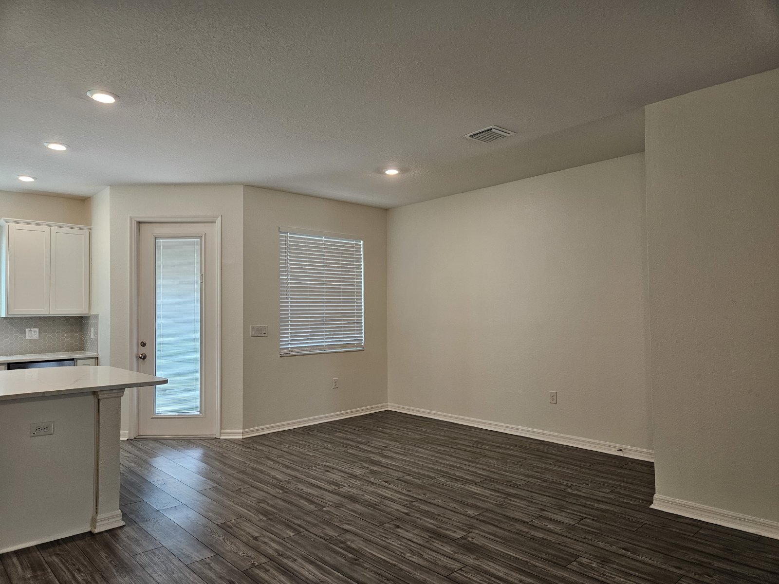 Mirada Townhome - 2 Bedrooms, 2.5 Baths, 1 Car Garage property image