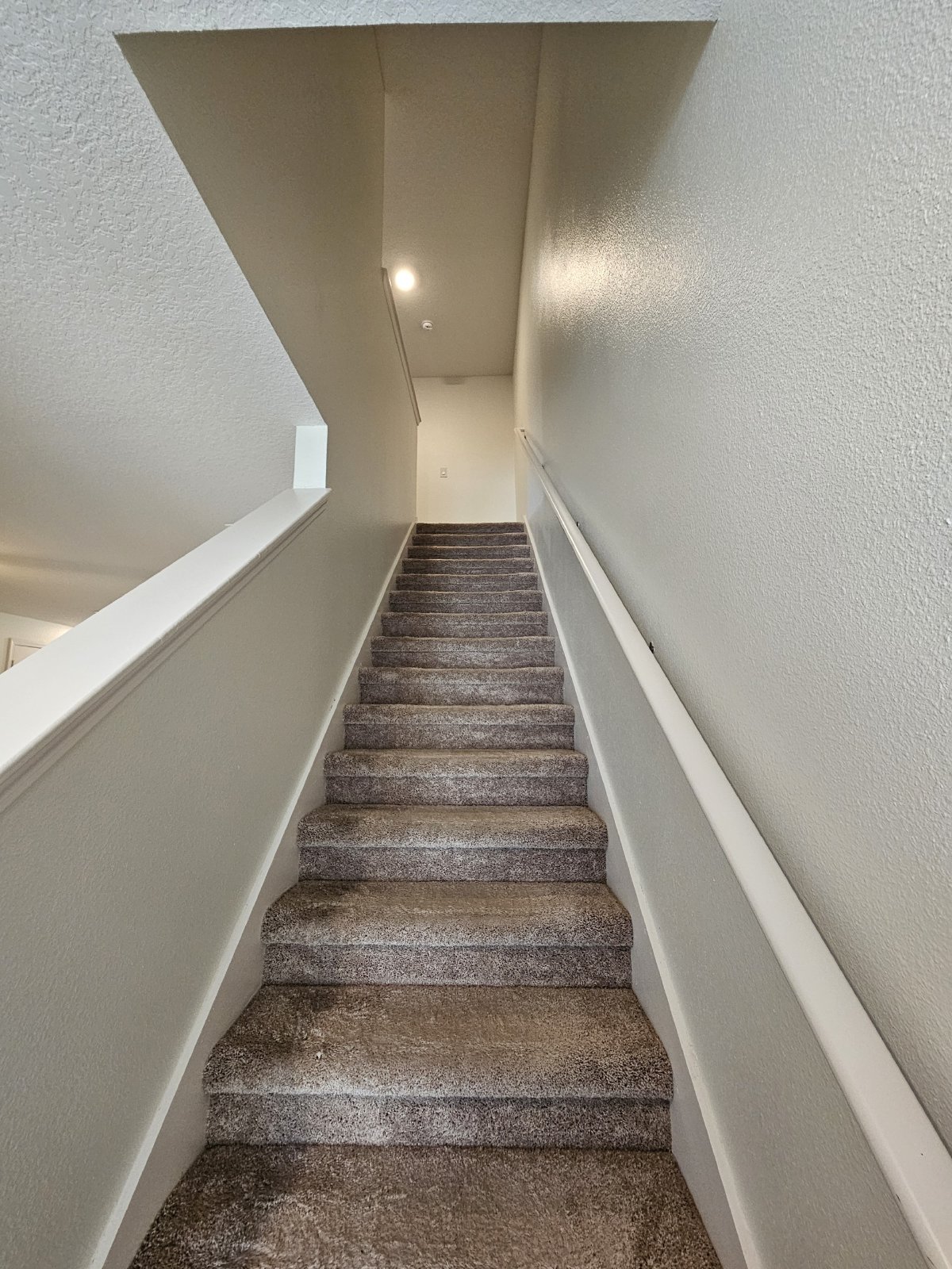 Mirada Townhome - 2 Bedrooms, 2.5 Baths, 1 Car Garage property image