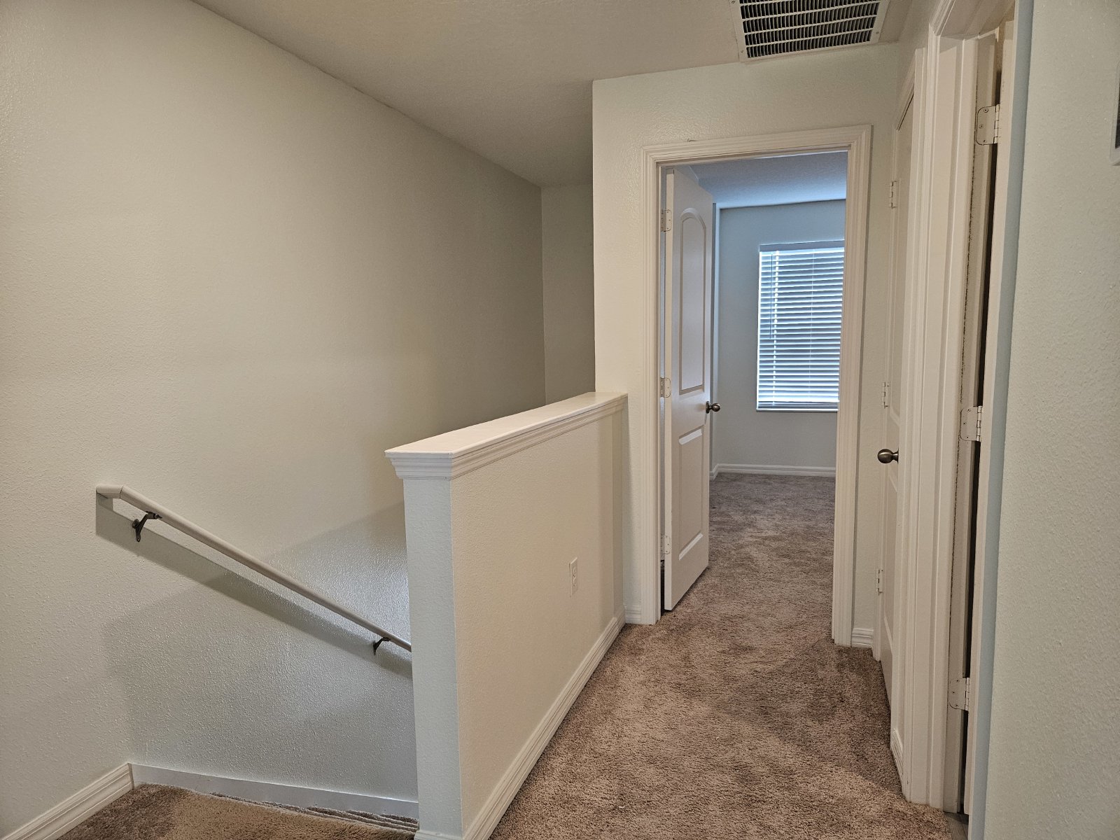 Mirada Townhome - 2 Bedrooms, 2.5 Baths, 1 Car Garage property image