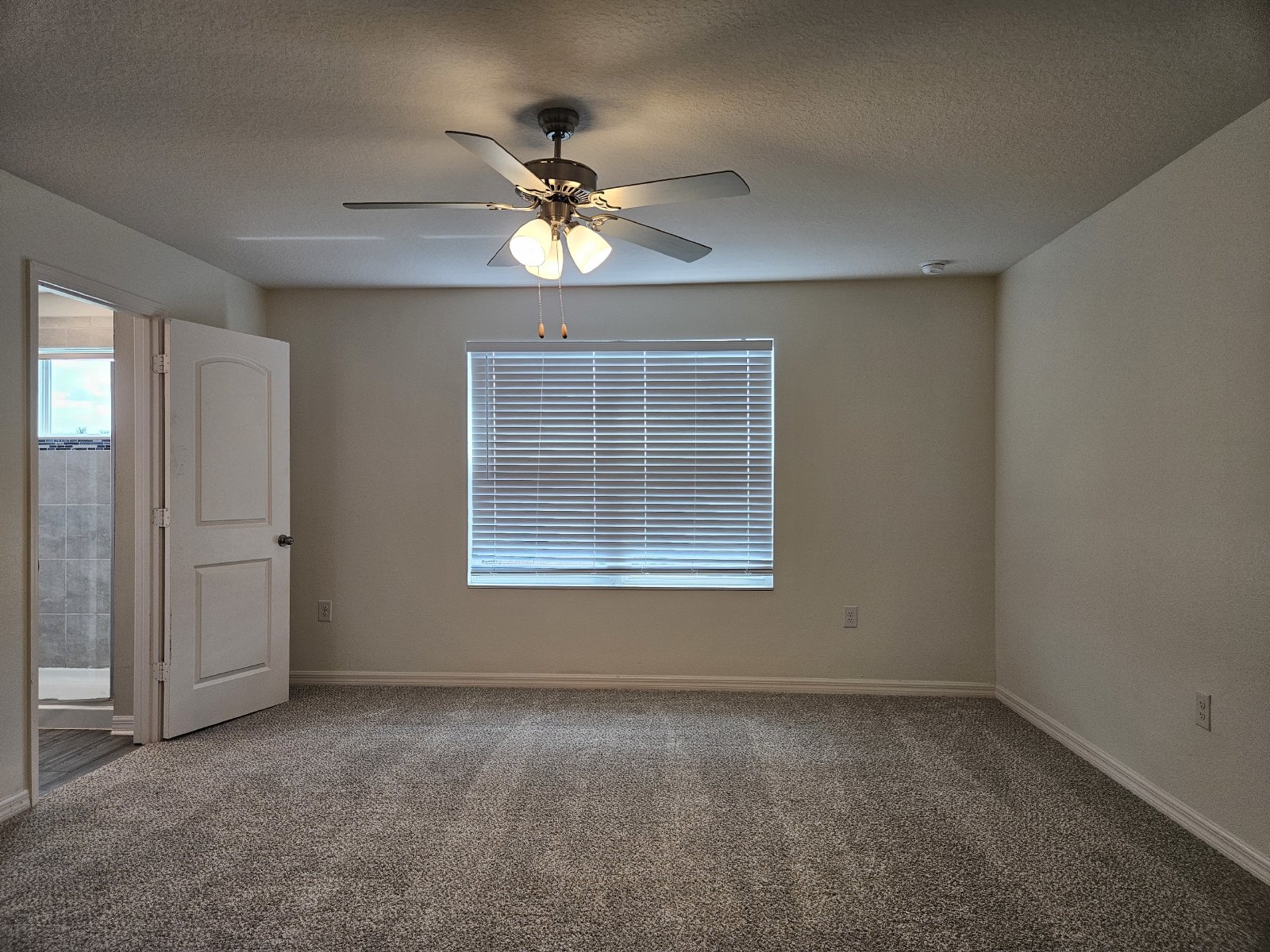 Mirada Townhome - 2 Bedrooms, 2.5 Baths, 1 Car Garage property image