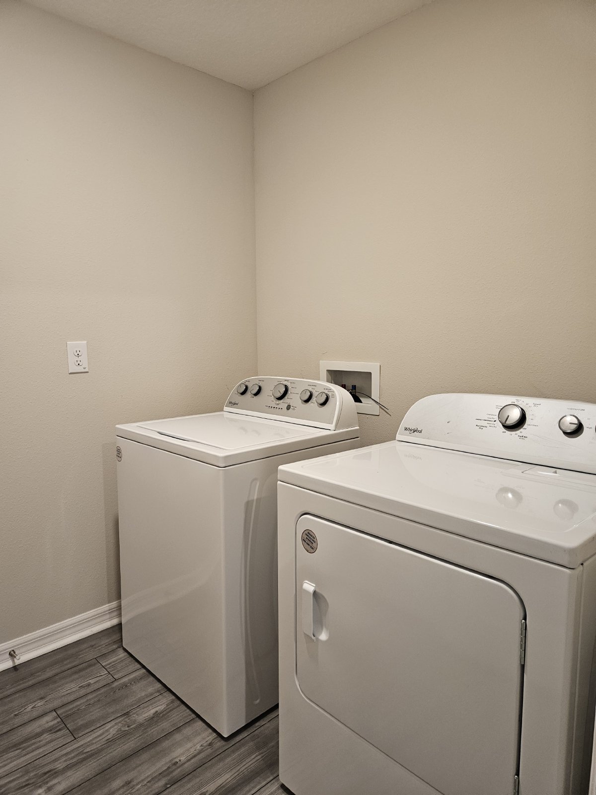 Mirada Townhome - 2 Bedrooms, 2.5 Baths, 1 Car Garage property image