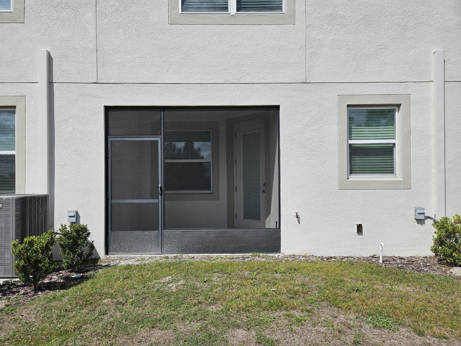 Mirada Townhome - 2 Bedrooms, 2.5 Baths, 1 Car Garage property image