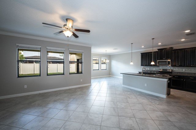 Four Bedroom/2.5 Bath In Union Park property image