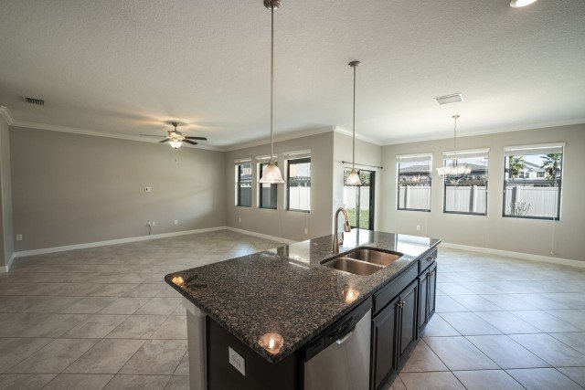 Four Bedroom/2.5 Bath In Union Park property image