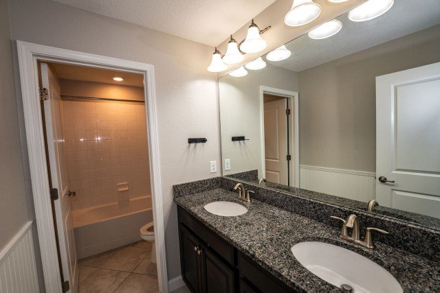 Four Bedroom/2.5 Bath In Union Park property image