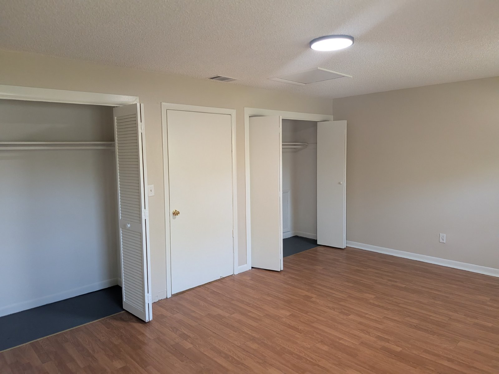 BrmonBrooksville,Fl. 1Bed/1Bath $895 month-Avaith-Available April 2026 property image
