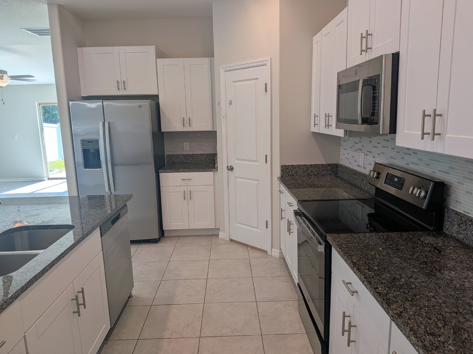 Nice 4/2/2 In Villages Of Avalon property image