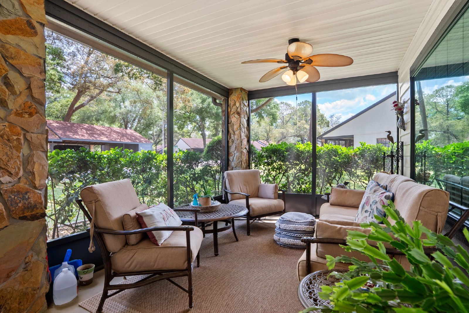2 Bed 2 Bath Villa End Unit FURNISHED First Time Rental property image