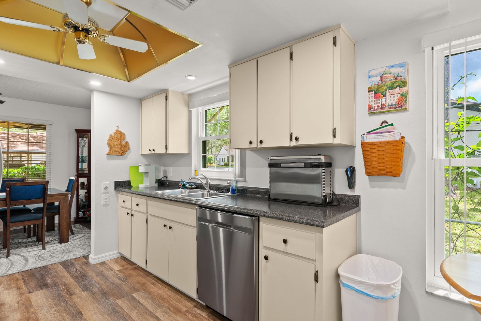 2 Bed 2 Bath Villa End Unit FURNISHED First Time Rental property image