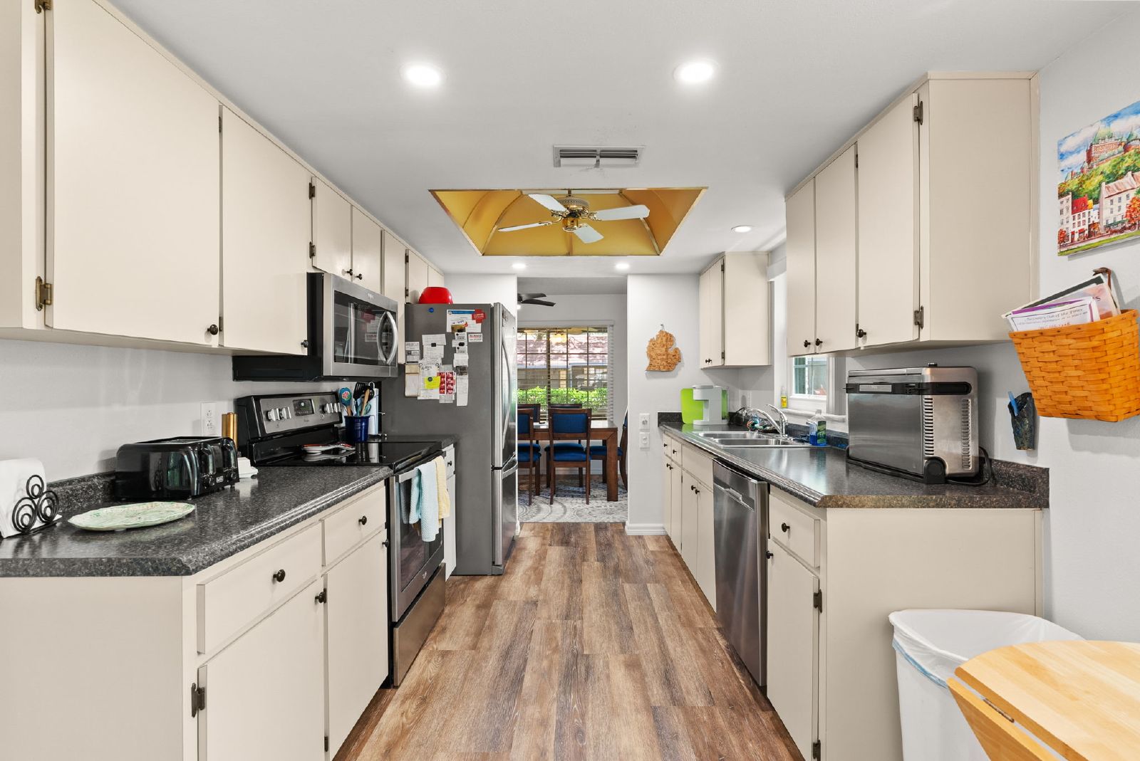 2 Bed 2 Bath Villa End Unit FURNISHED First Time Rental property image