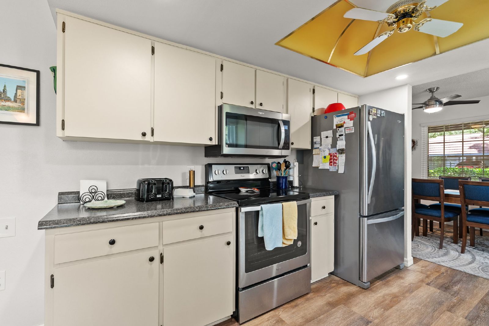 2 Bed 2 Bath Villa End Unit FURNISHED First Time Rental property image