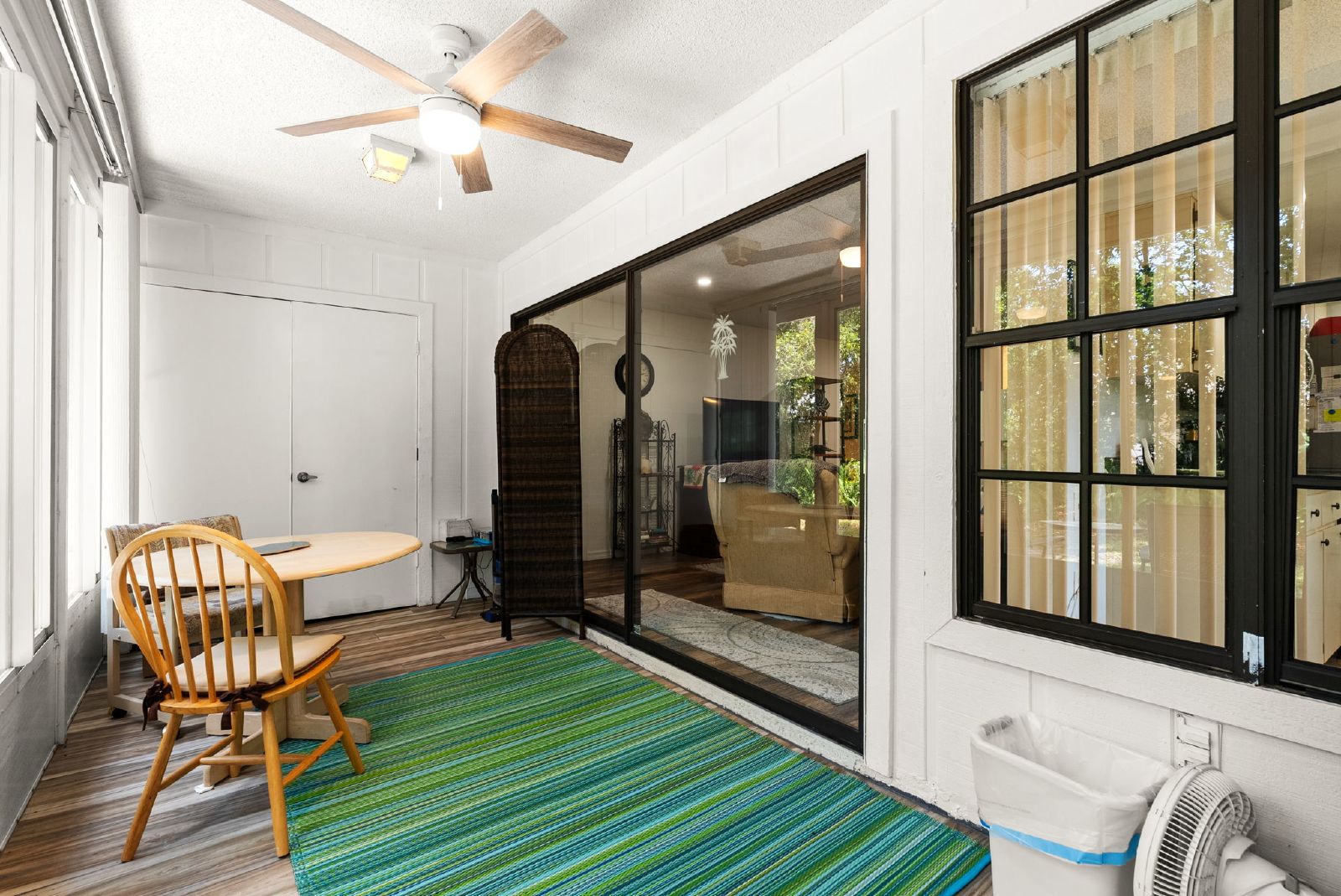 2 Bed 2 Bath Villa End Unit FURNISHED First Time Rental property image