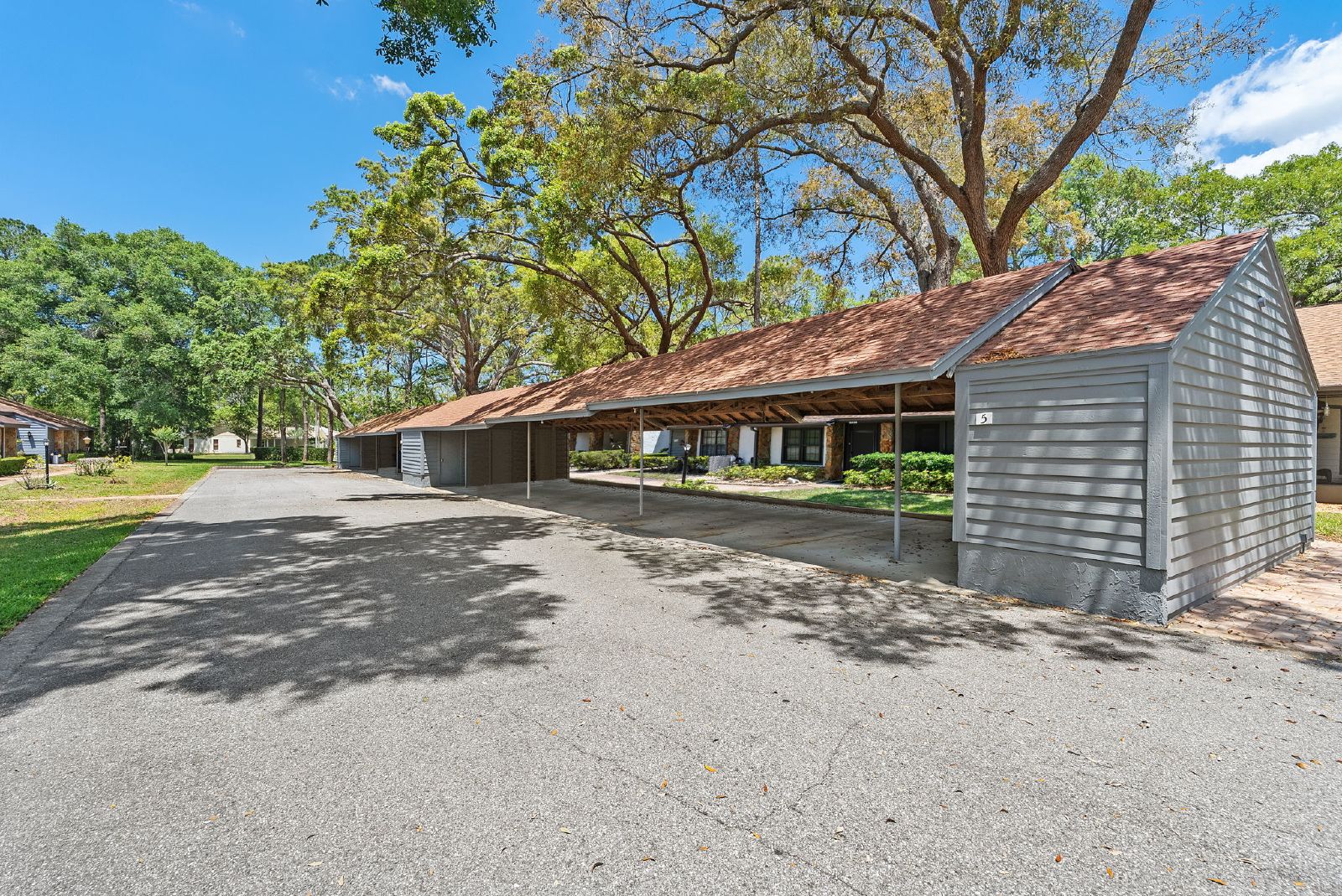 2 Bed 2 Bath Villa End Unit FURNISHED First Time Rental property image