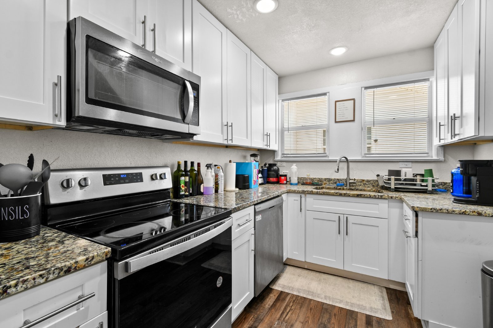 Completely Remodeled 3/2 Two Story property image