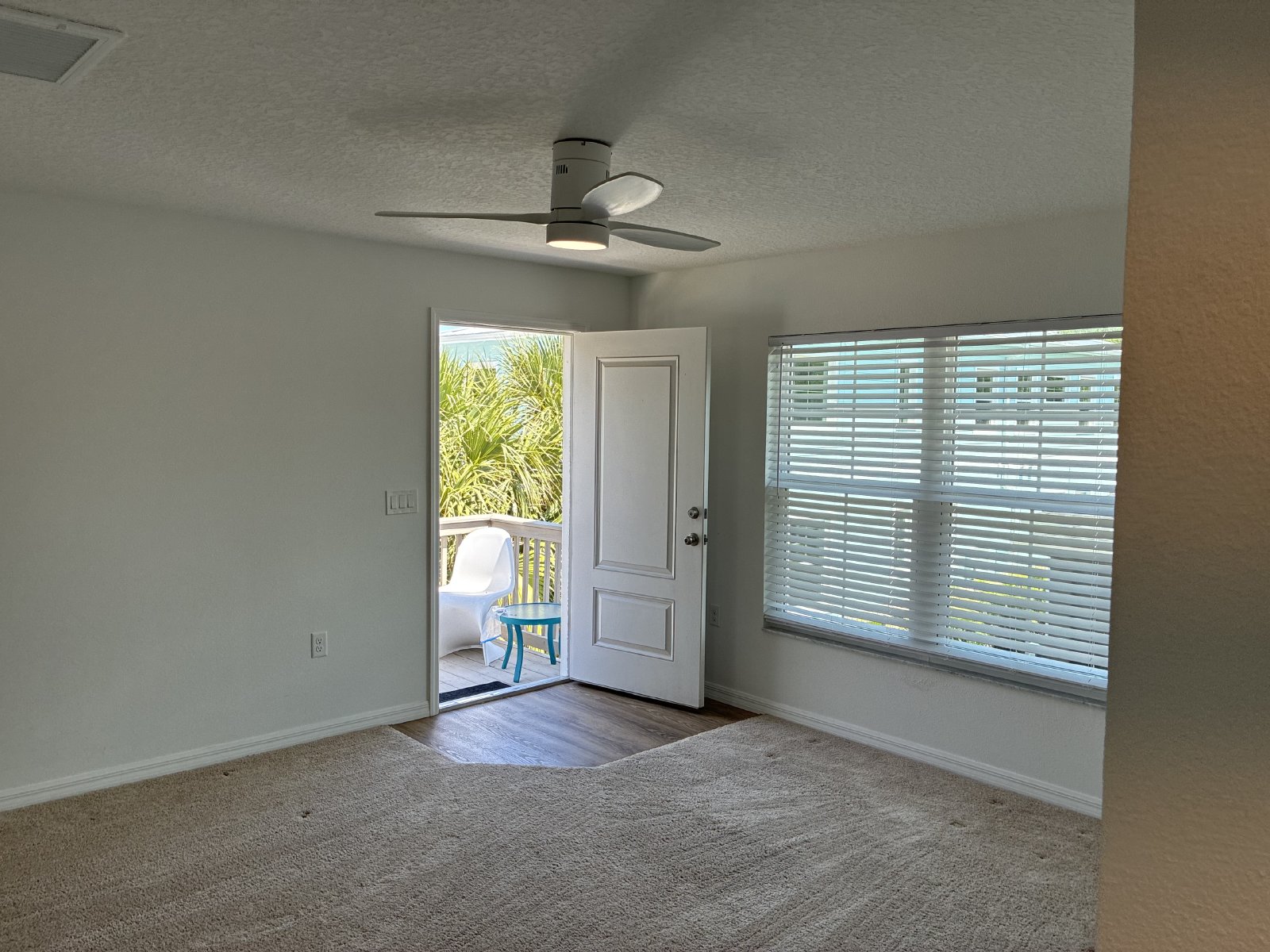 Adorable 1/1 Garage Apartment property image