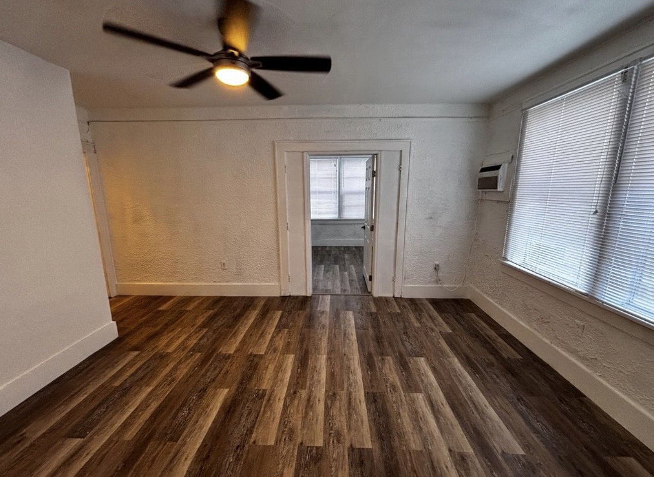 Charming 2 Bed 1 Bath Apartment property image