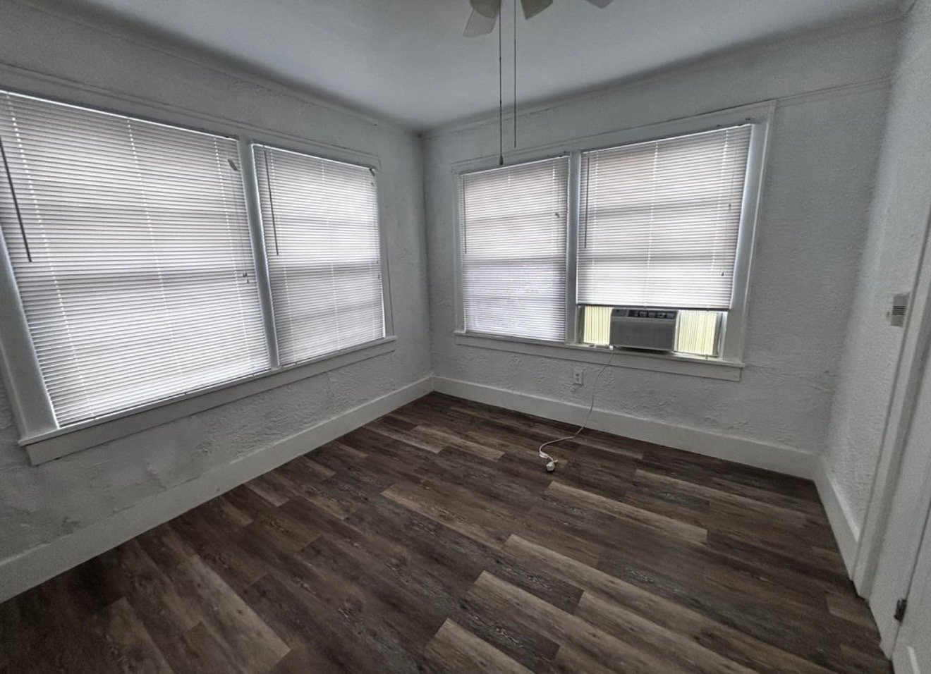 Charming 2 Bed 1 Bath Apartment property image