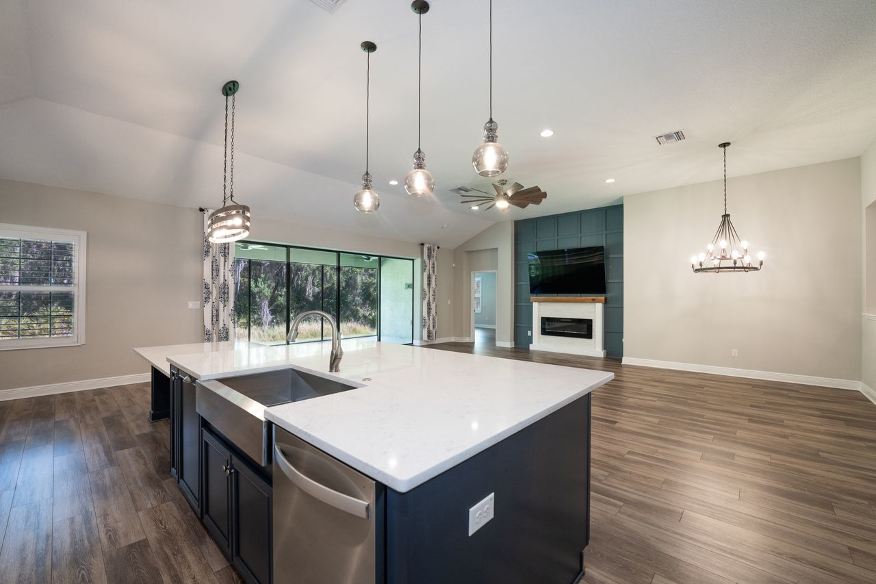 Three Bedroom With Den Custom Home In Triple Creek property image