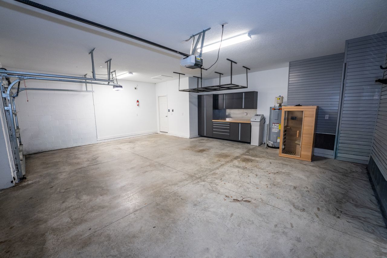 Three Bedroom With Den Custom Home In Triple Creek property image