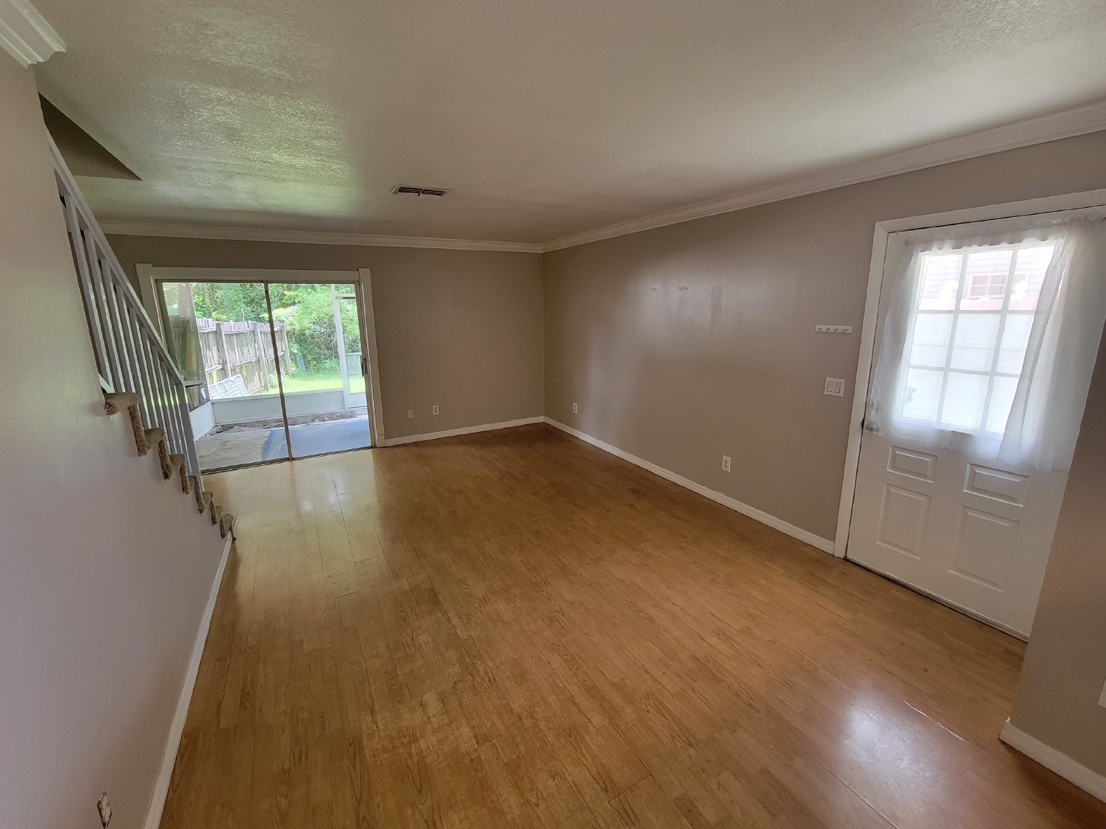 Cute 2/2.5 Townhouse With Fenced Yard property image