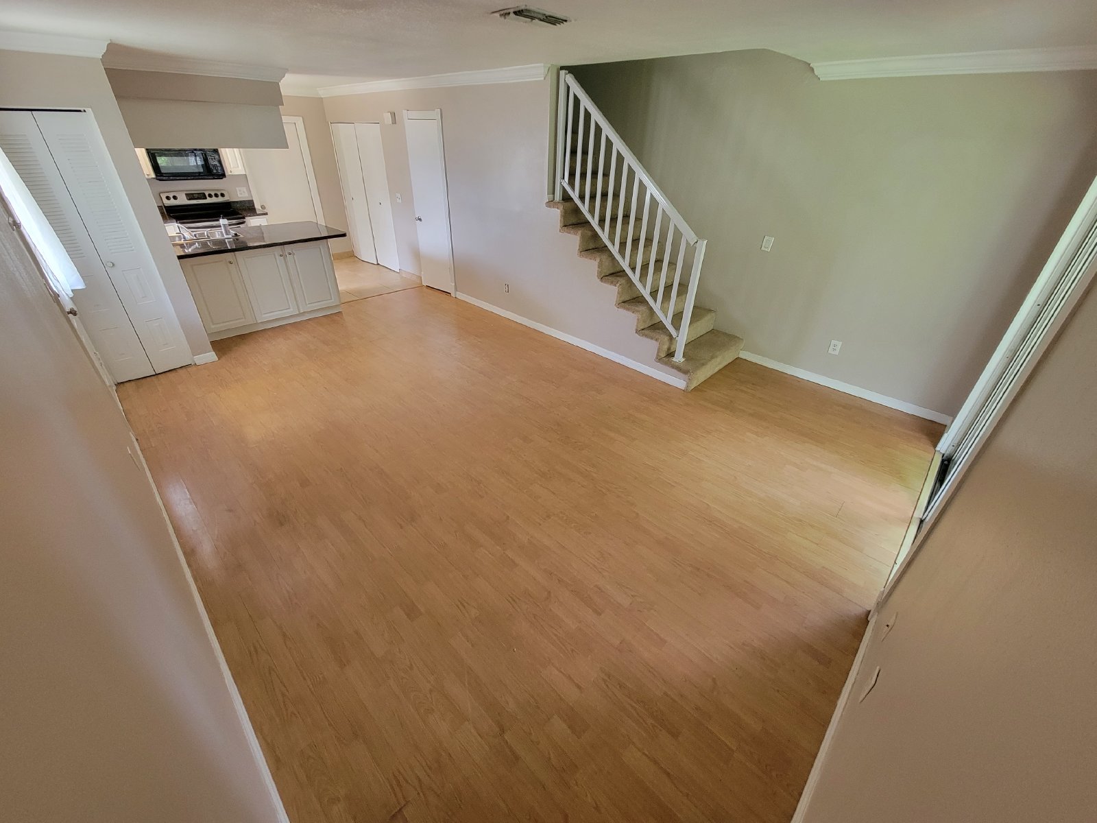 Cute 2/2.5 Townhouse With Fenced Yard property image