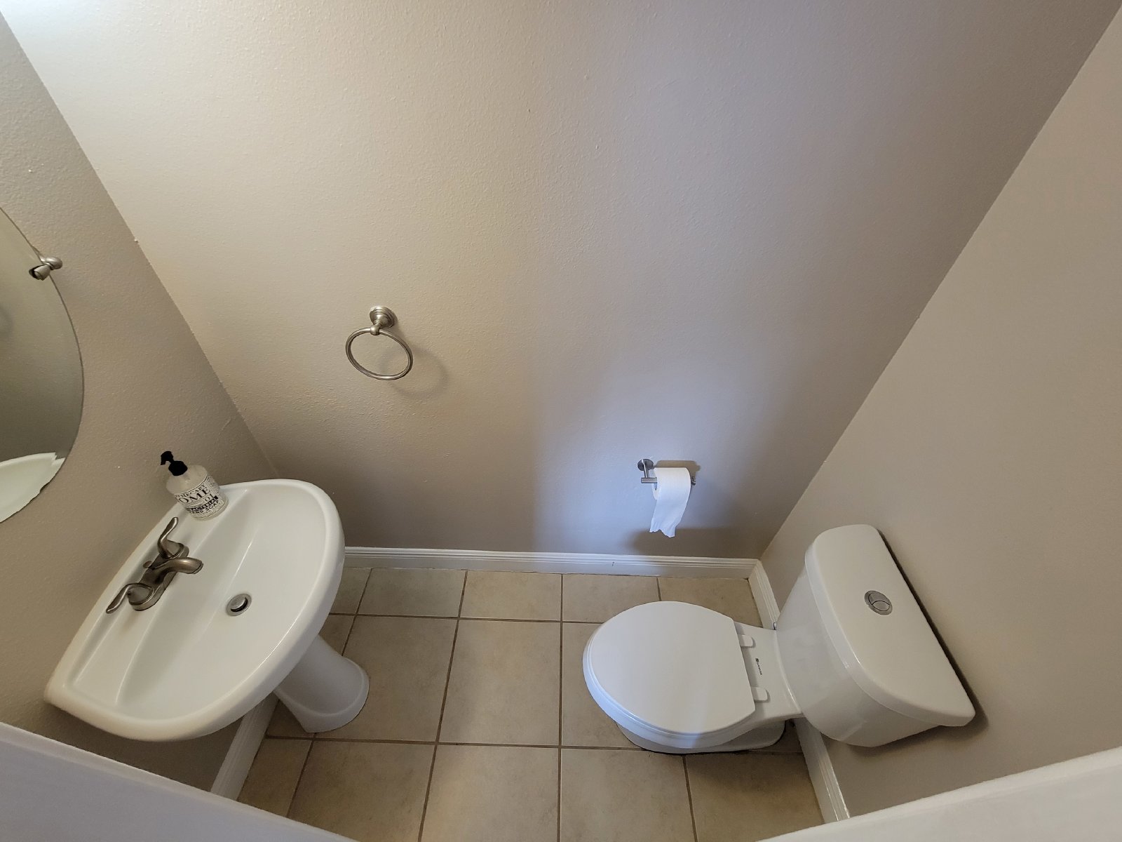 Cute 2/2.5 Townhouse With Fenced Yard property image