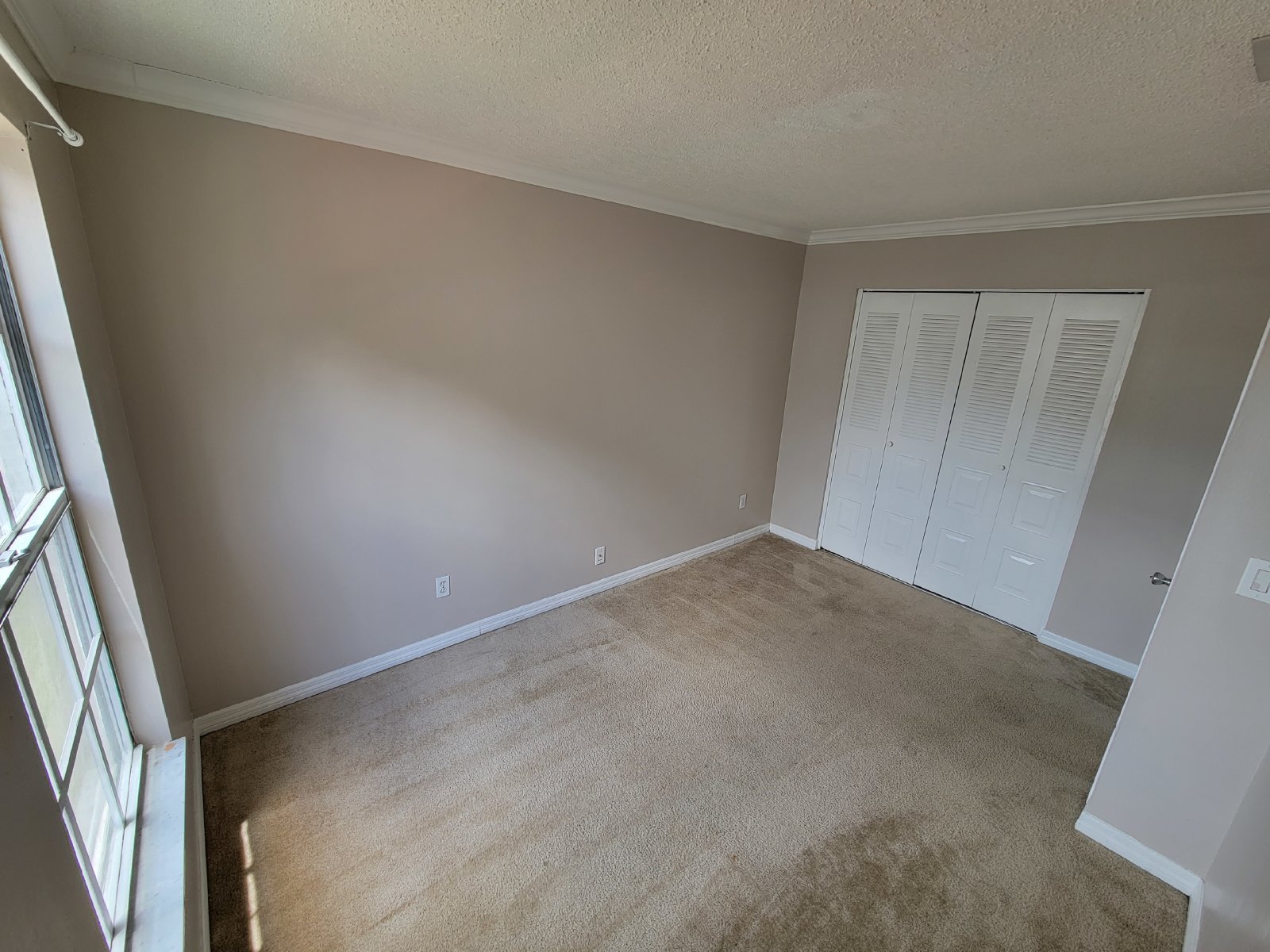 Cute 2/2.5 Townhouse With Fenced Yard property image