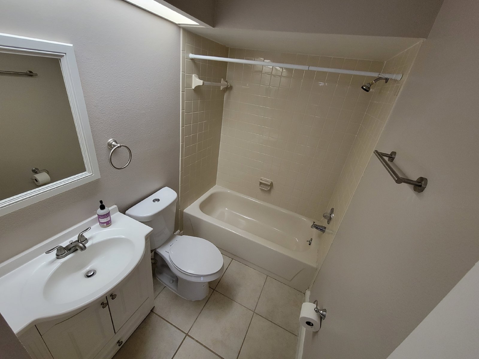 Cute 2/2.5 Townhouse With Fenced Yard property image