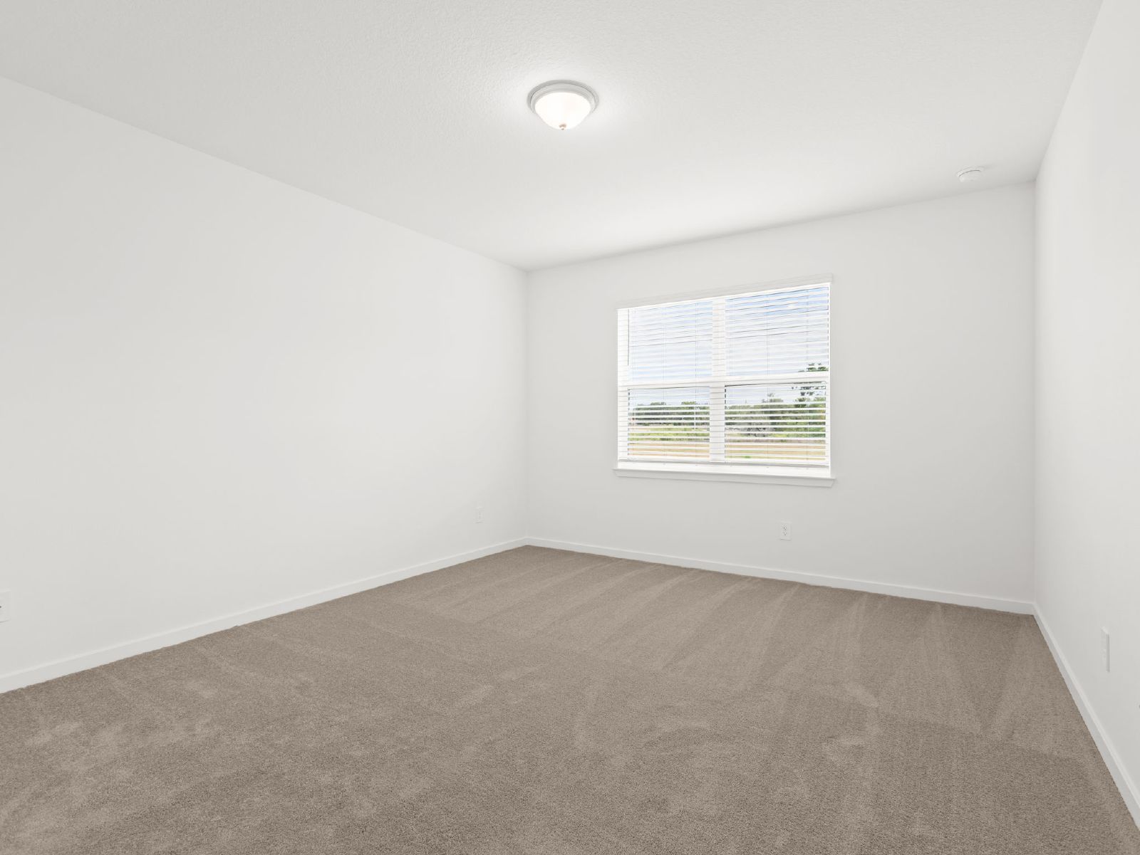 NEW CONSTRUCTION Available For Rent!! 4 Bed 4 Bath With Loft And Bonus property image