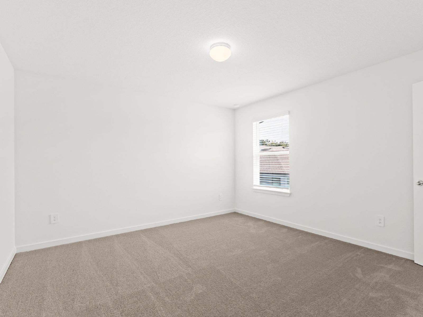 NEW CONSTRUCTION Available For Rent!! 4 Bed 4 Bath With Loft And Bonus property image