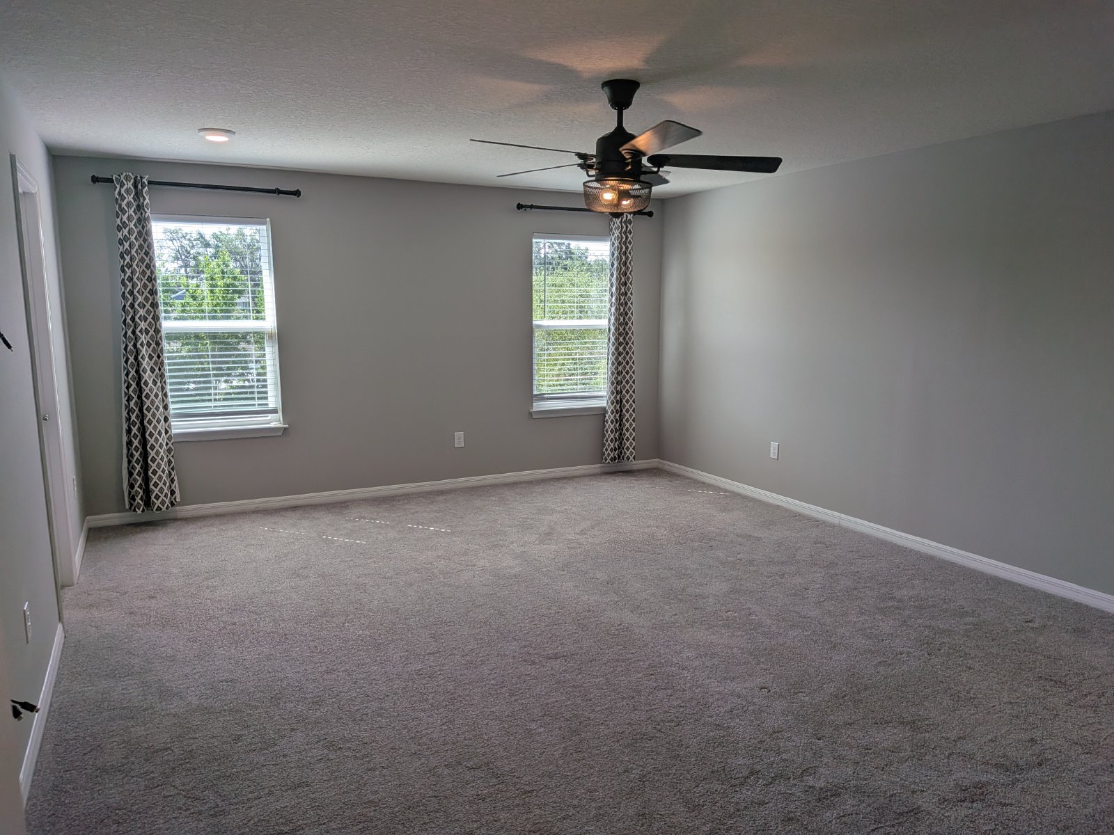 3/2.5/2 Former Model Home In Avalon Park property image