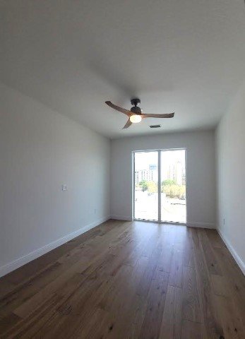 Newer 2/2 Condo In Downtown St Petersburg! property image